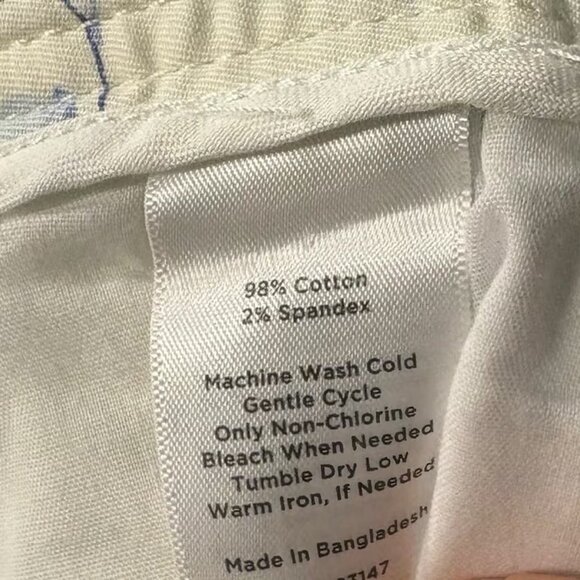 Talbots White And Blue Floral Relaxed Chinos Size 2 - Picture 7 of 7